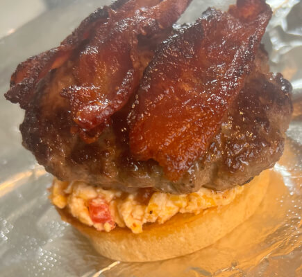 Bacon pimento cheese burger 